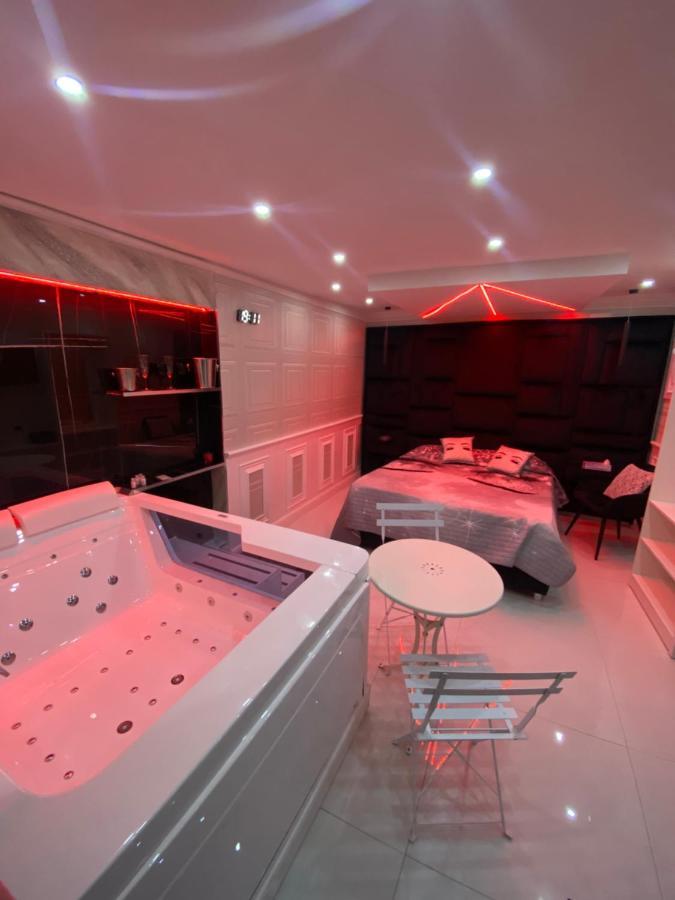 نابولي Samm B&B Porta San Gennaro المظهر الخارجي الصورة