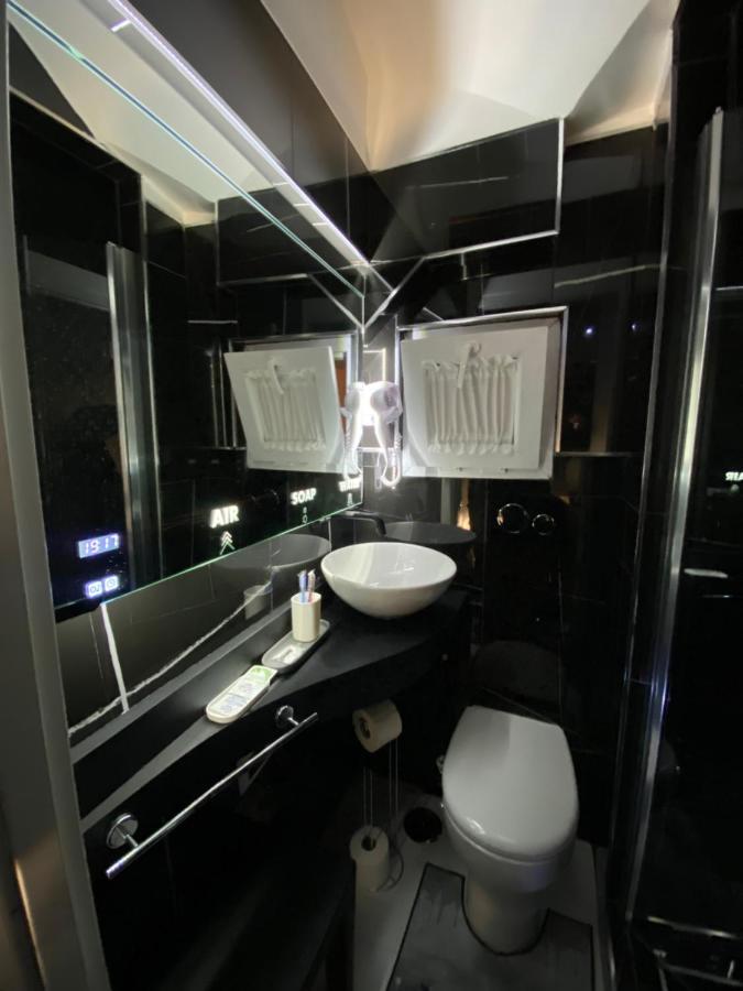 نابولي Samm B&B Porta San Gennaro المظهر الخارجي الصورة